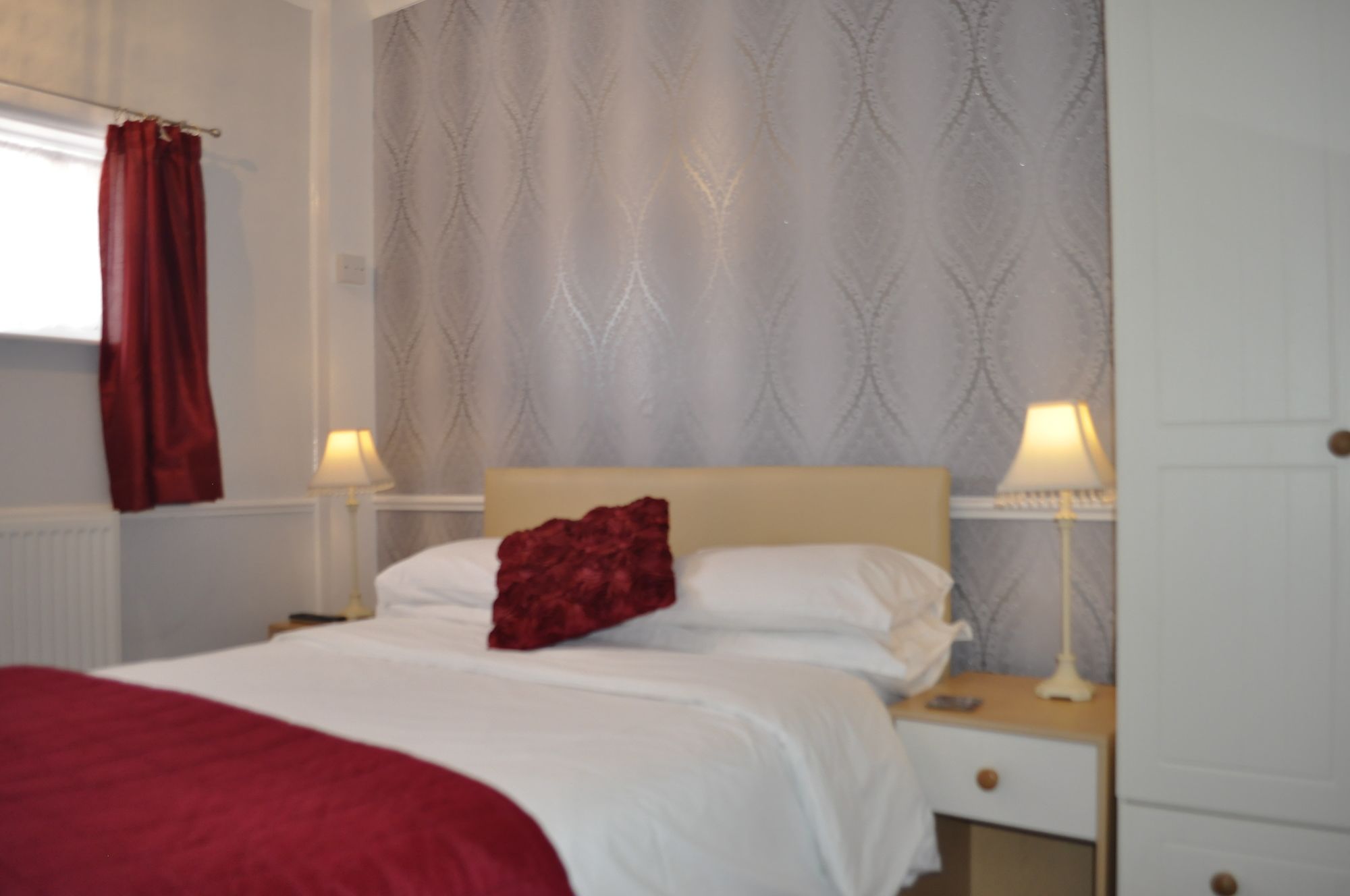 Фото The Russell