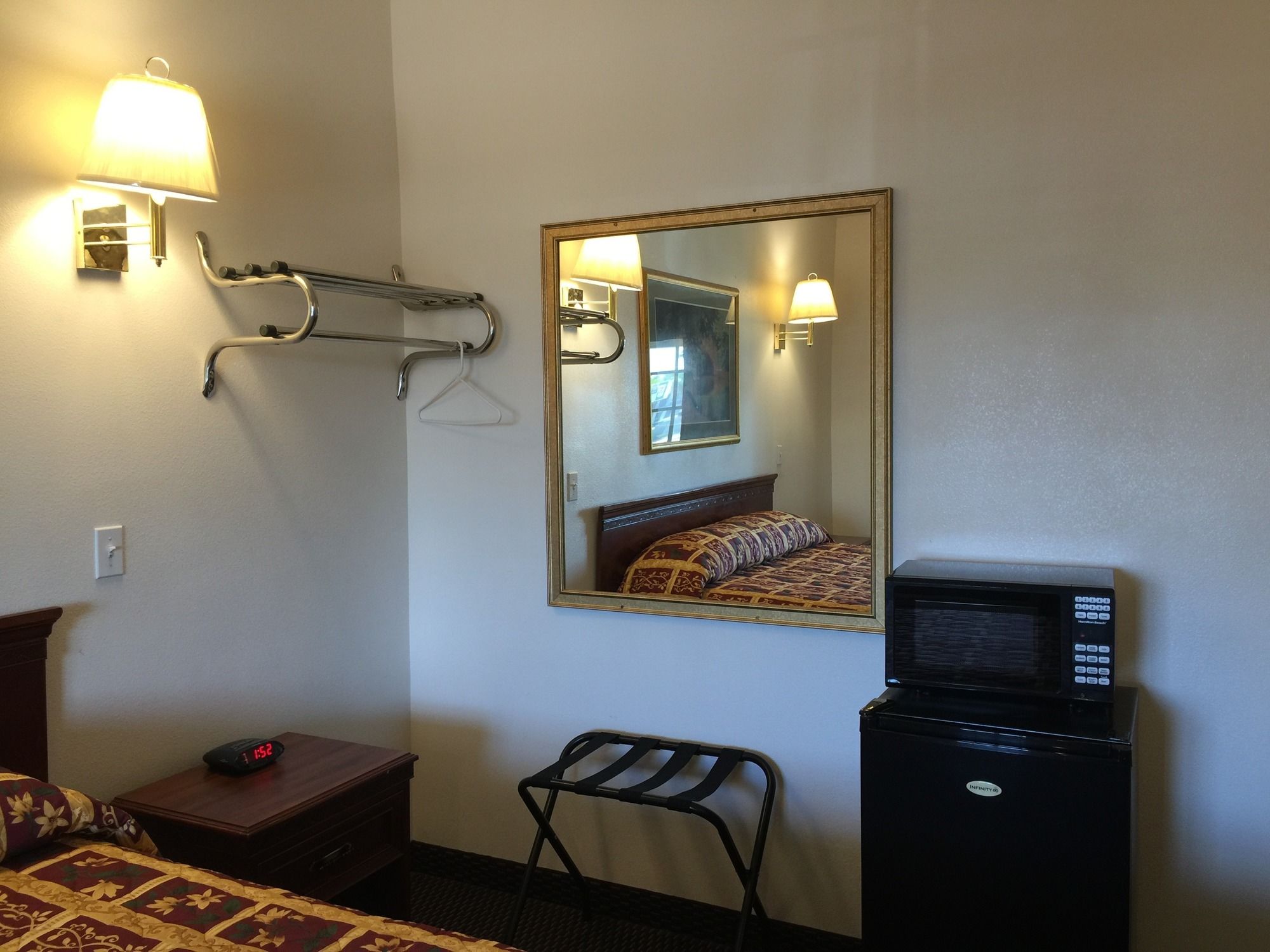 Фото Escondido Inn