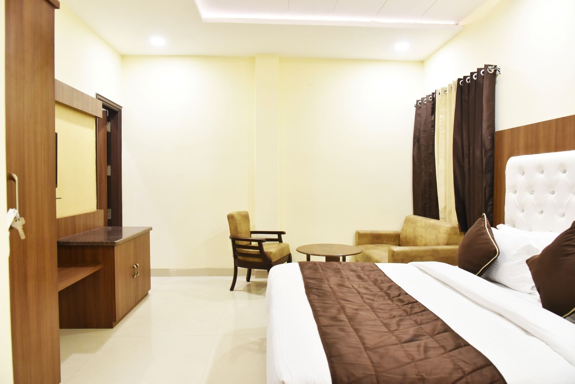 Фото Hotel Amritsar International