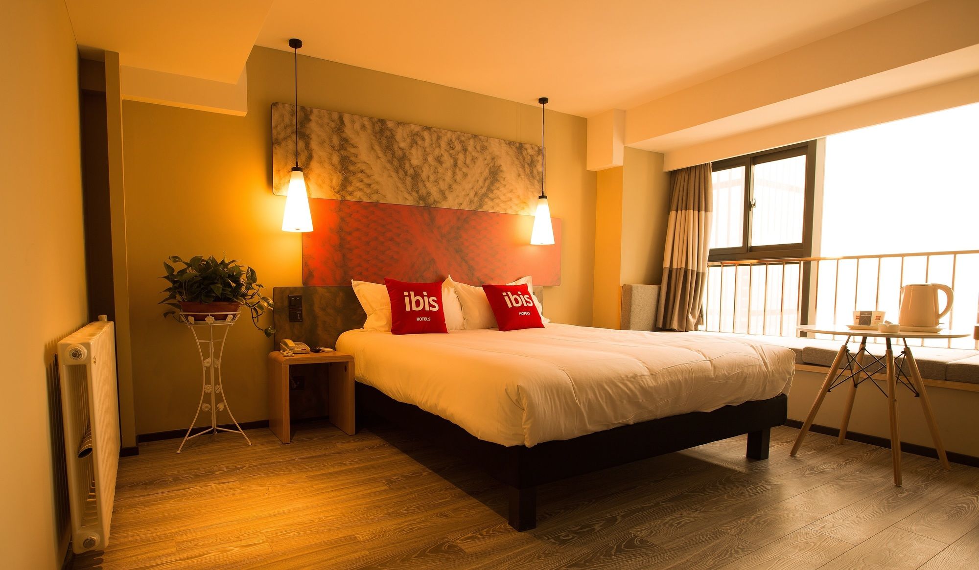 Фото Ibis Xi'an North Train Station