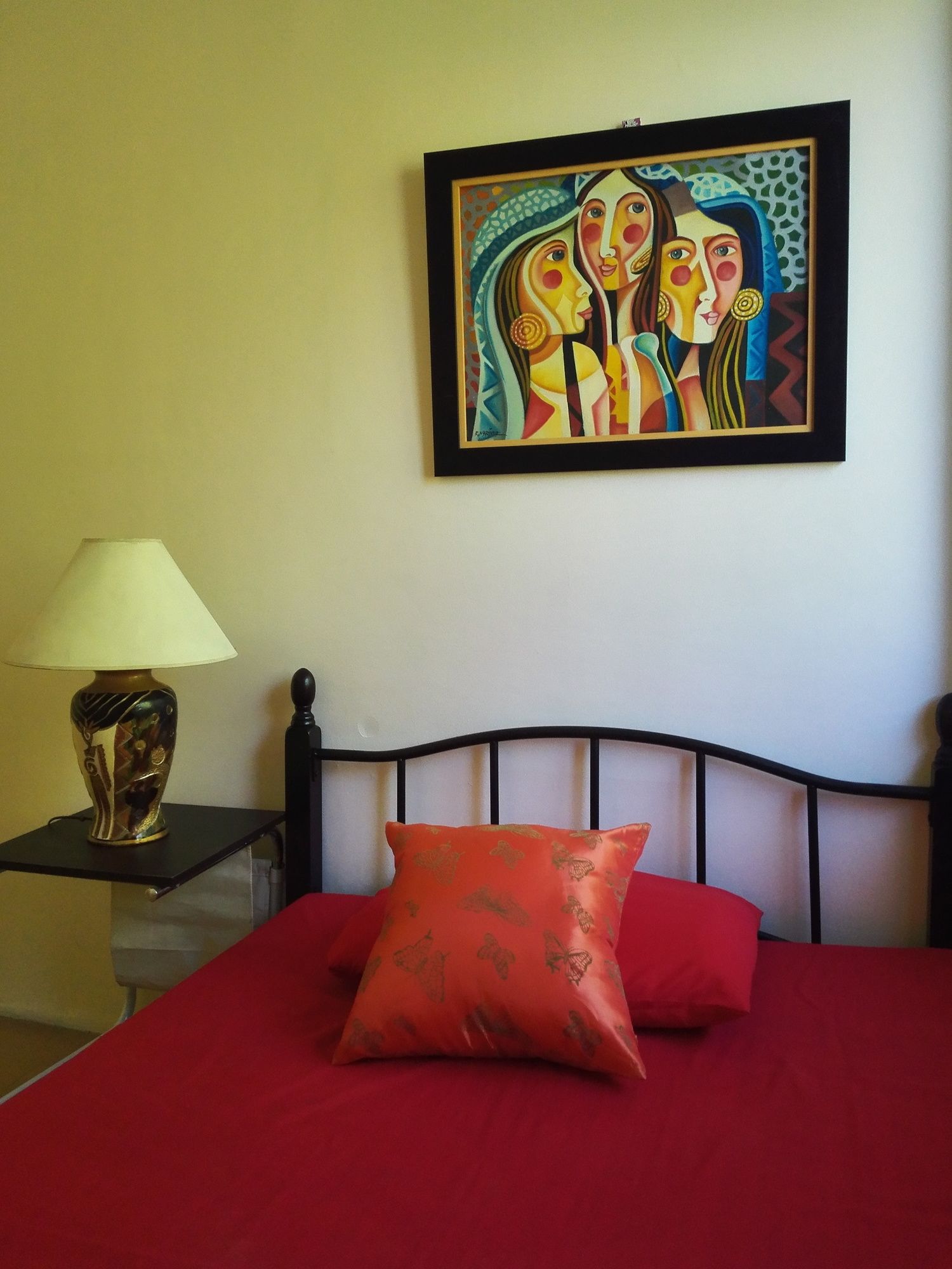 Фото Happy to Mingle Hostel