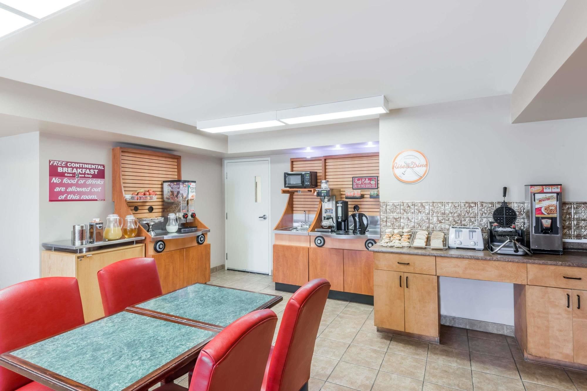 Фото London Travel Inn