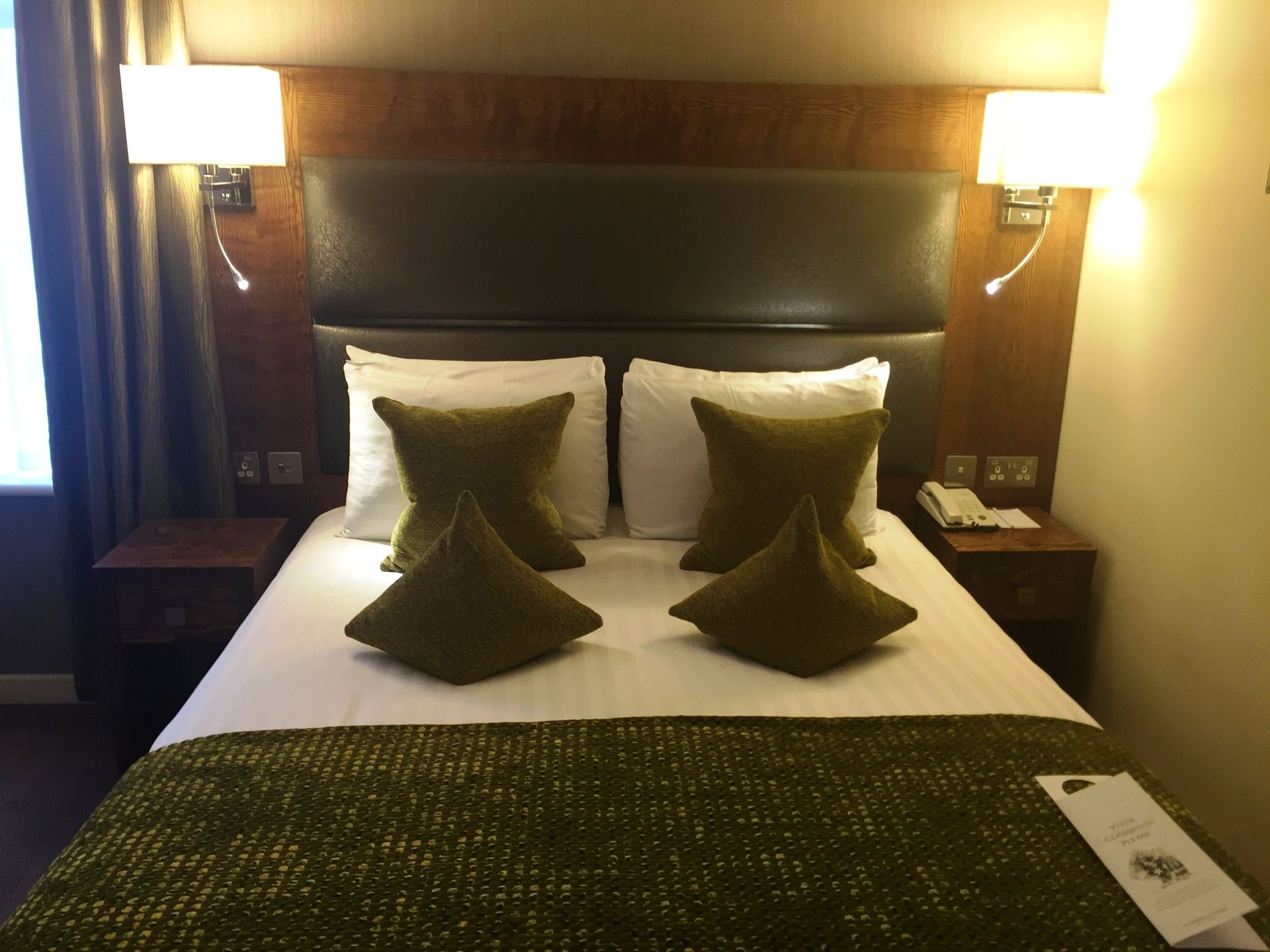 Фото Cotswold Lodge Hotel