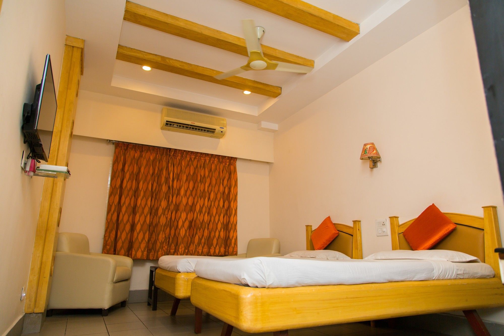 Фото Fabhotel Kinnera Comforts