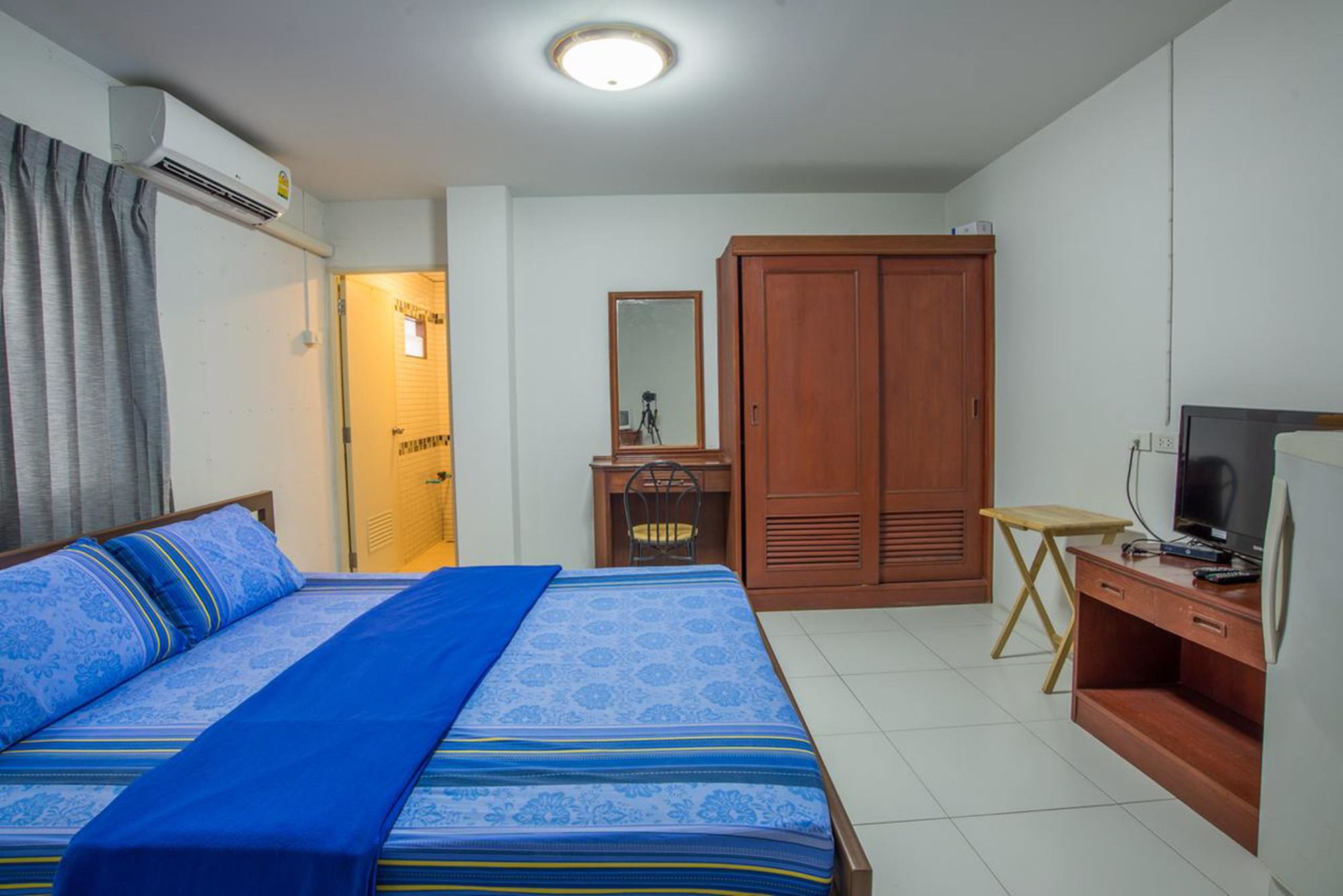 Фото Poon Sook Apartment