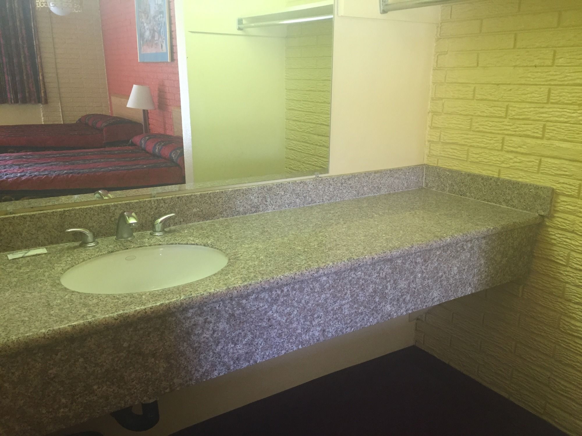 Фото Economy Inn