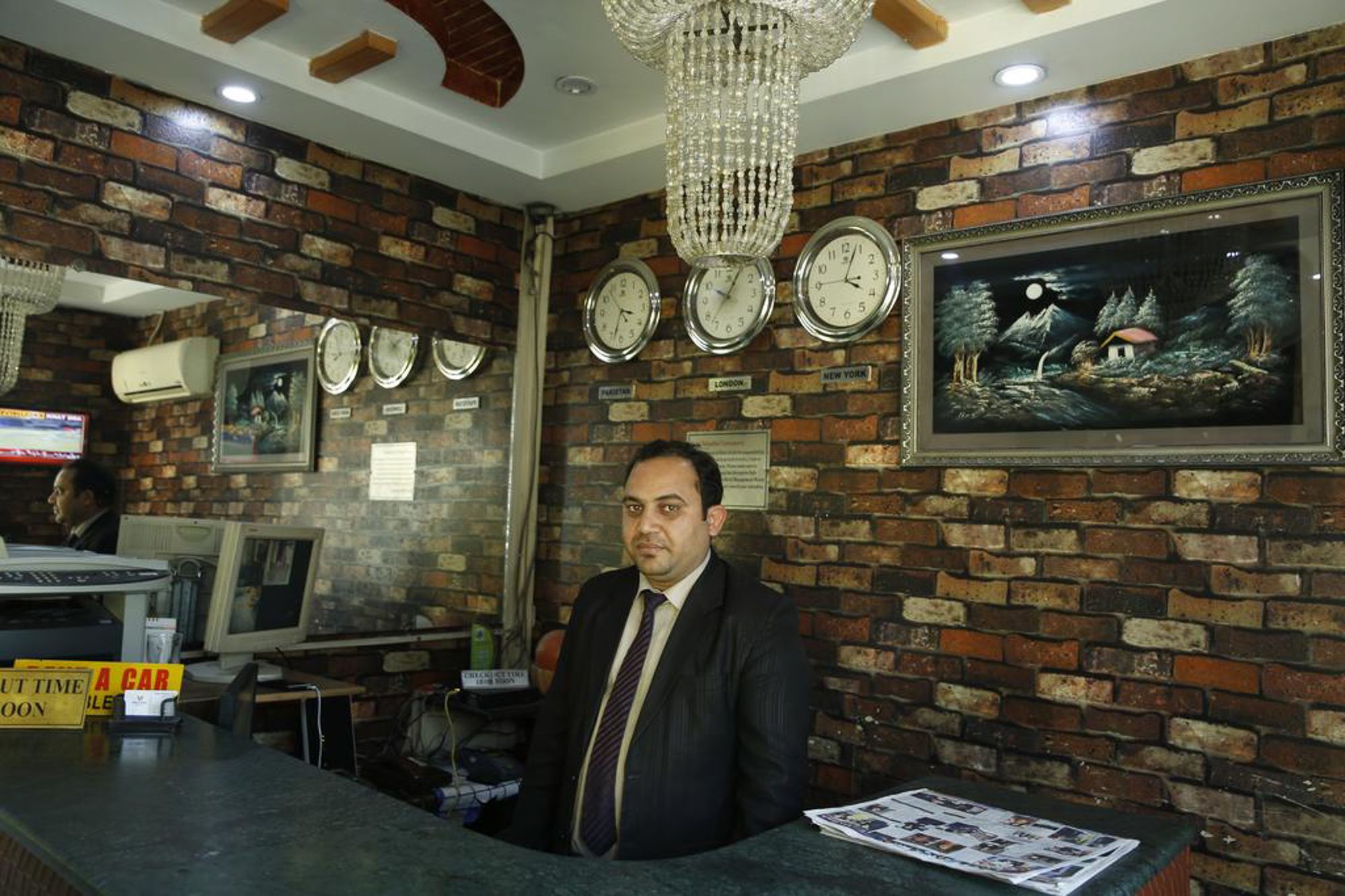 Фото Mall View Hotel