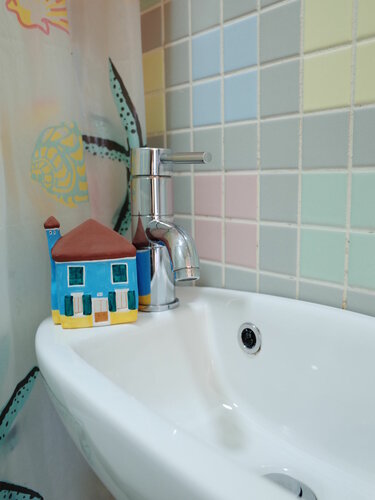 Гостиница Rainbow Island B&b в Тайнани