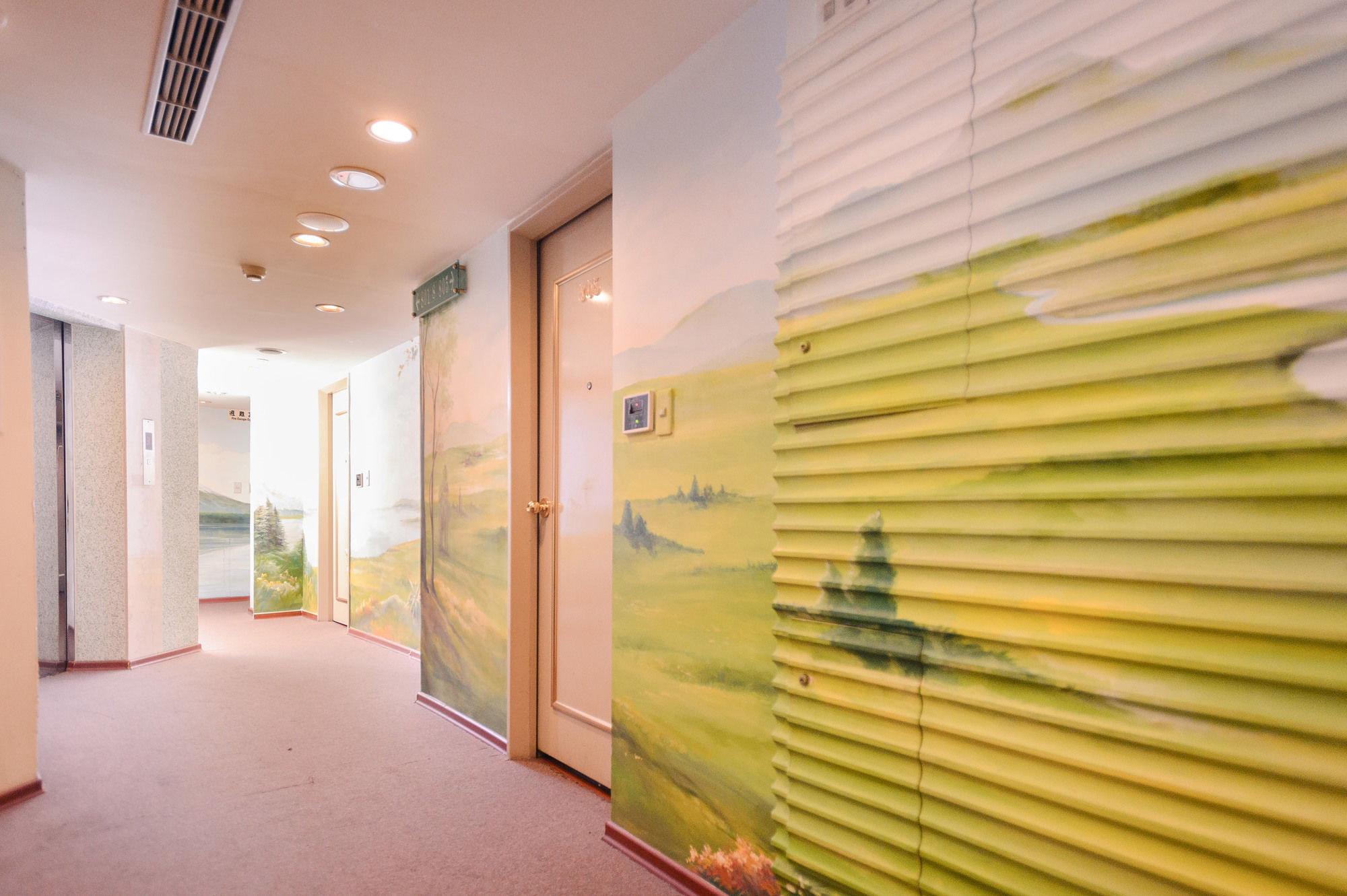 Фото Waugh Den Hotel