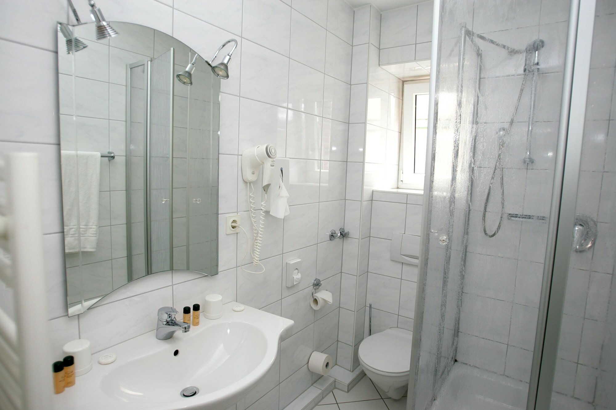 Фото Hotel Zum Zeppelin