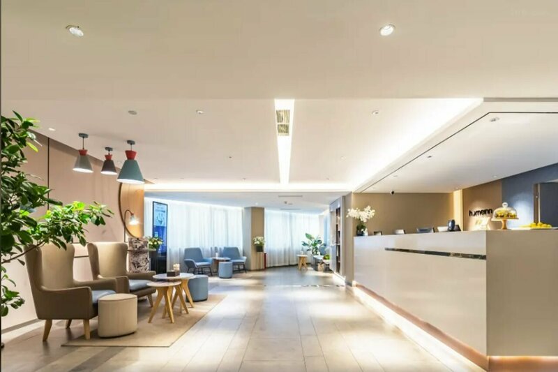 Гостиница Home Inn Dongfeng Square в Куньмине
