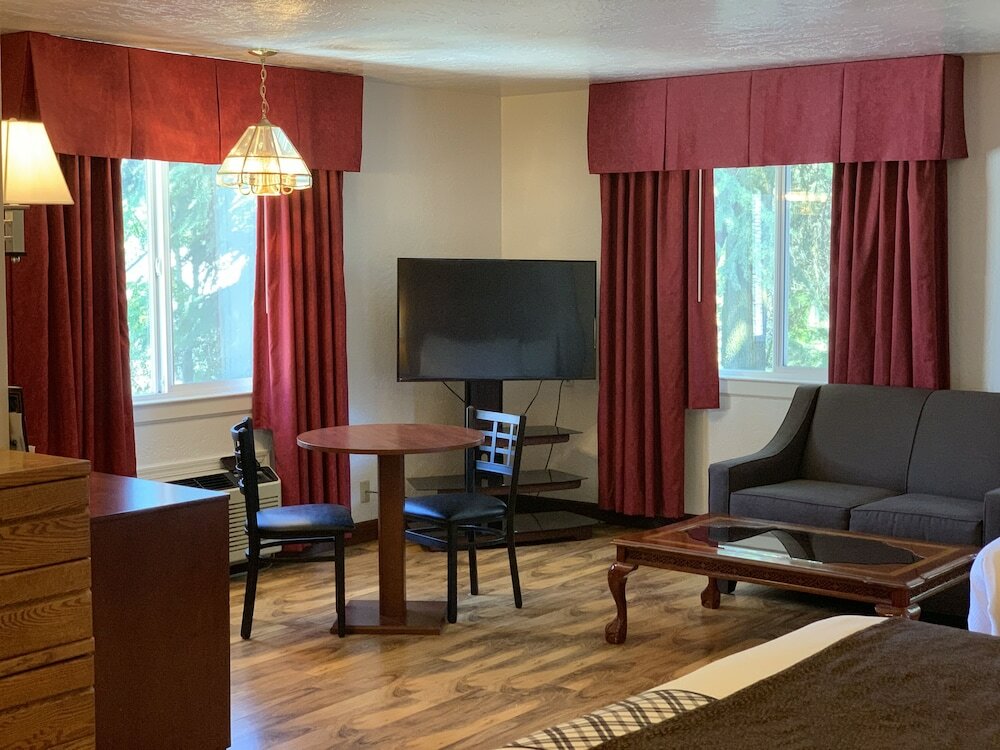 Фото Red Carpet Inn Medford