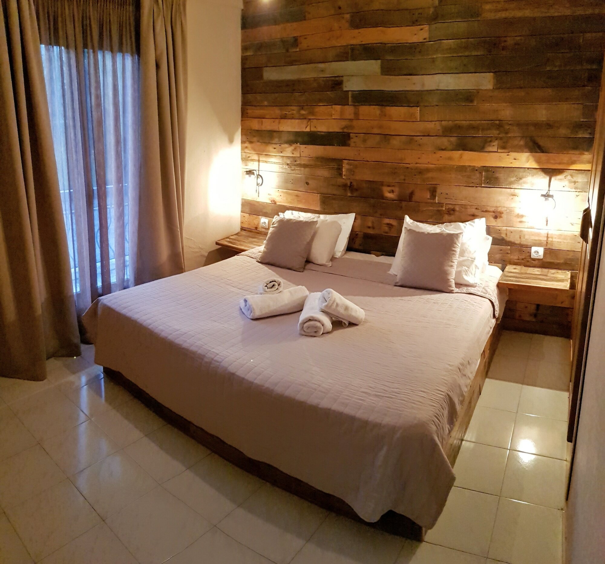 Фото Anemos Hotel