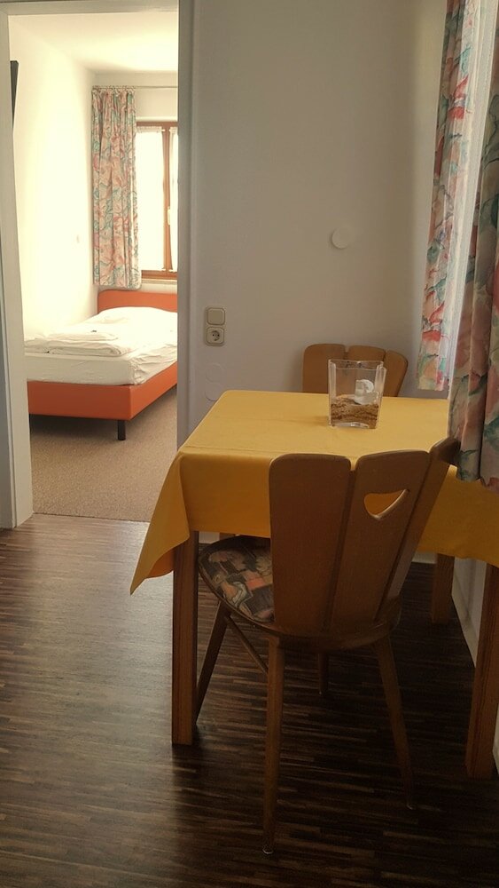 Фото Boutiquehotel Goldene Rose