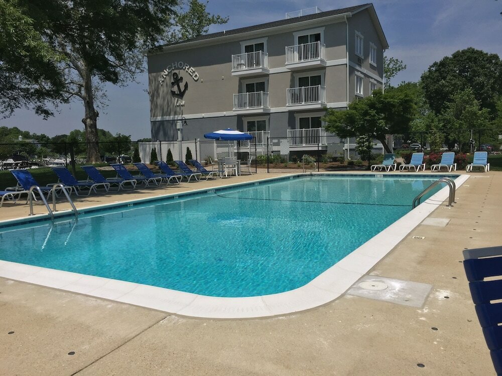 Фото Anchored Inn at Hidden Harbour Marina