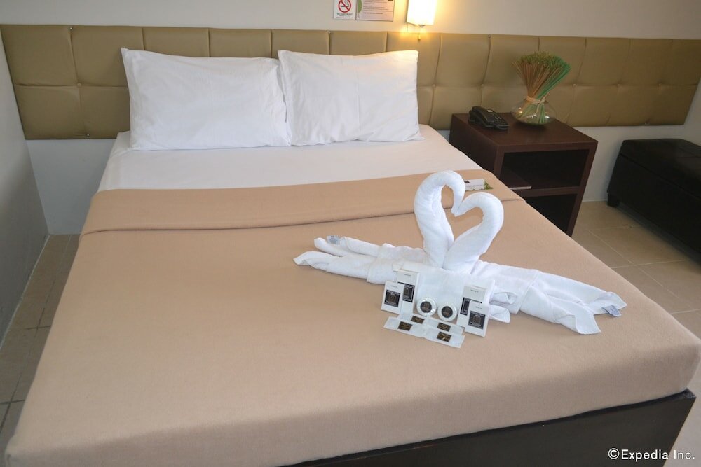 Фото Columbus Plaza Hotel