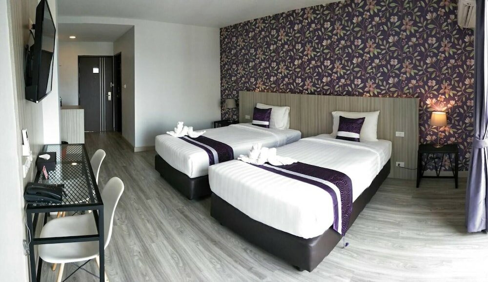 Фото Embryo Hotel