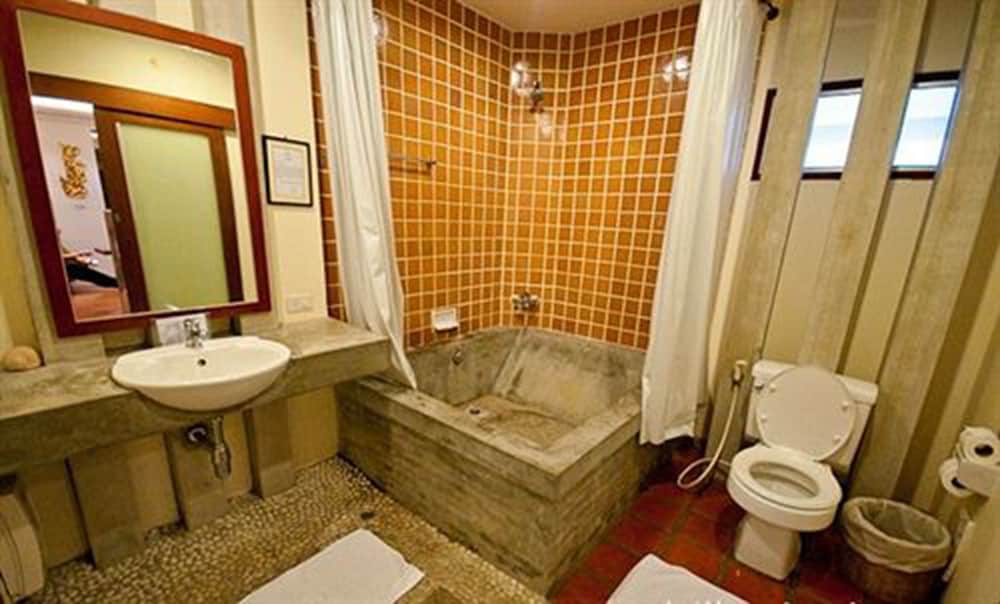 Фото Nirvana Boutique Suites 