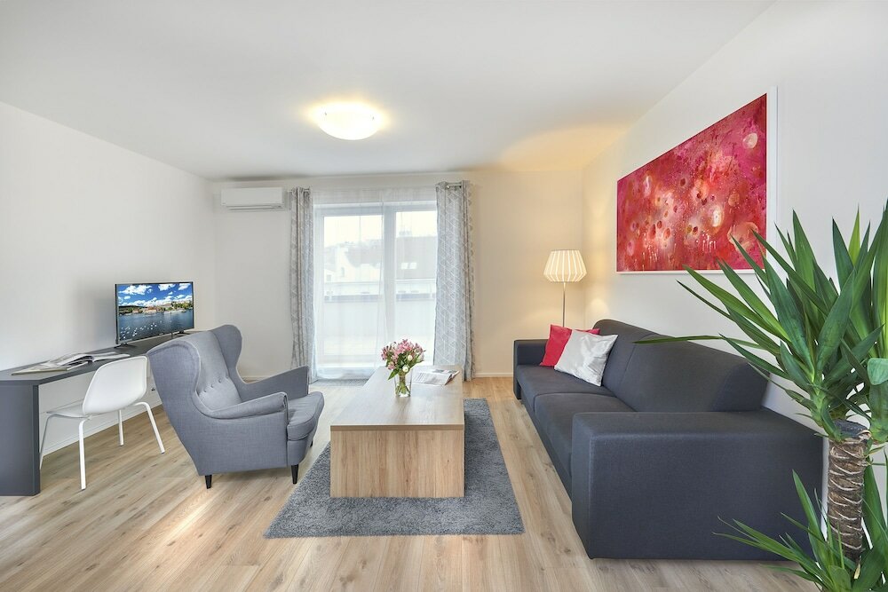 Фото Downtown Suites Belohorska