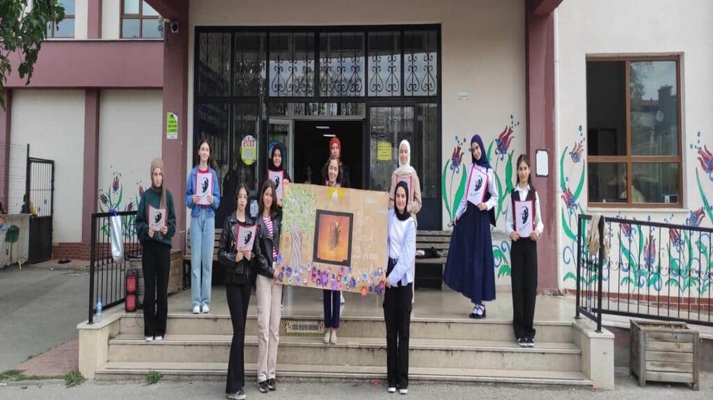 School Eshrefoglu Rumi Imam Hatip Secondary School, Bursa, photo