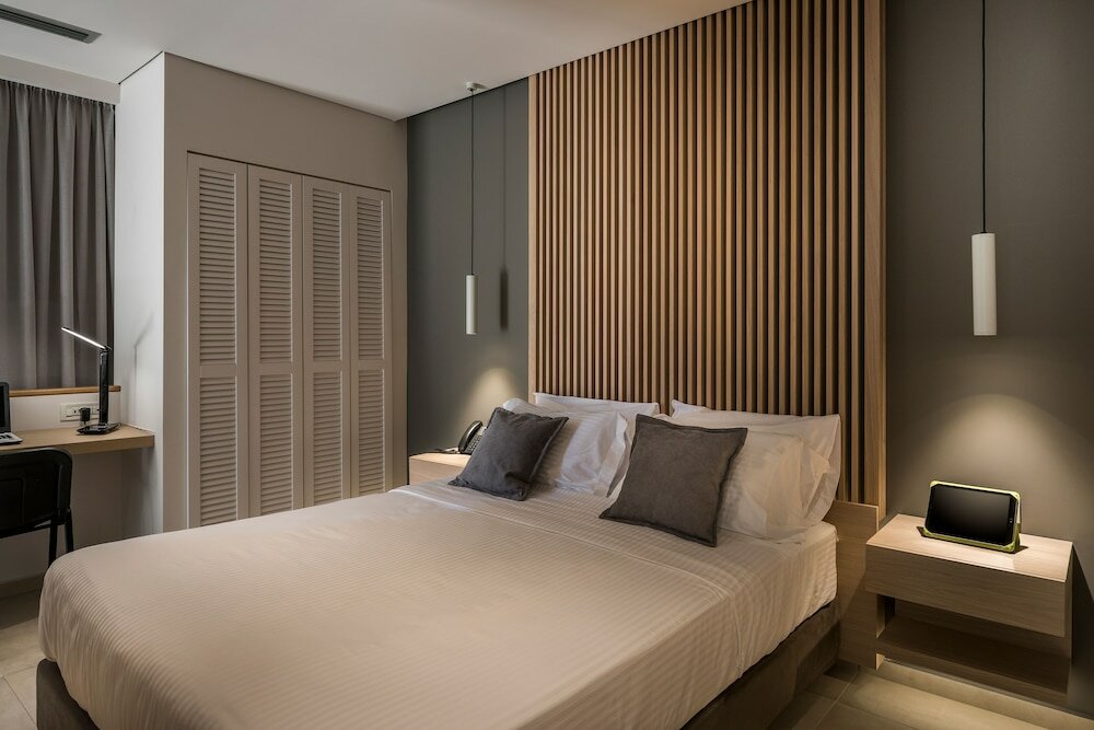 Фото Trianon Luxury Apartments & Suites