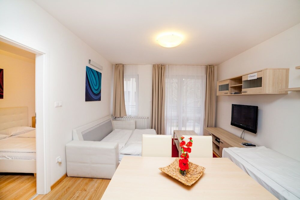 Фото Prince Apartments