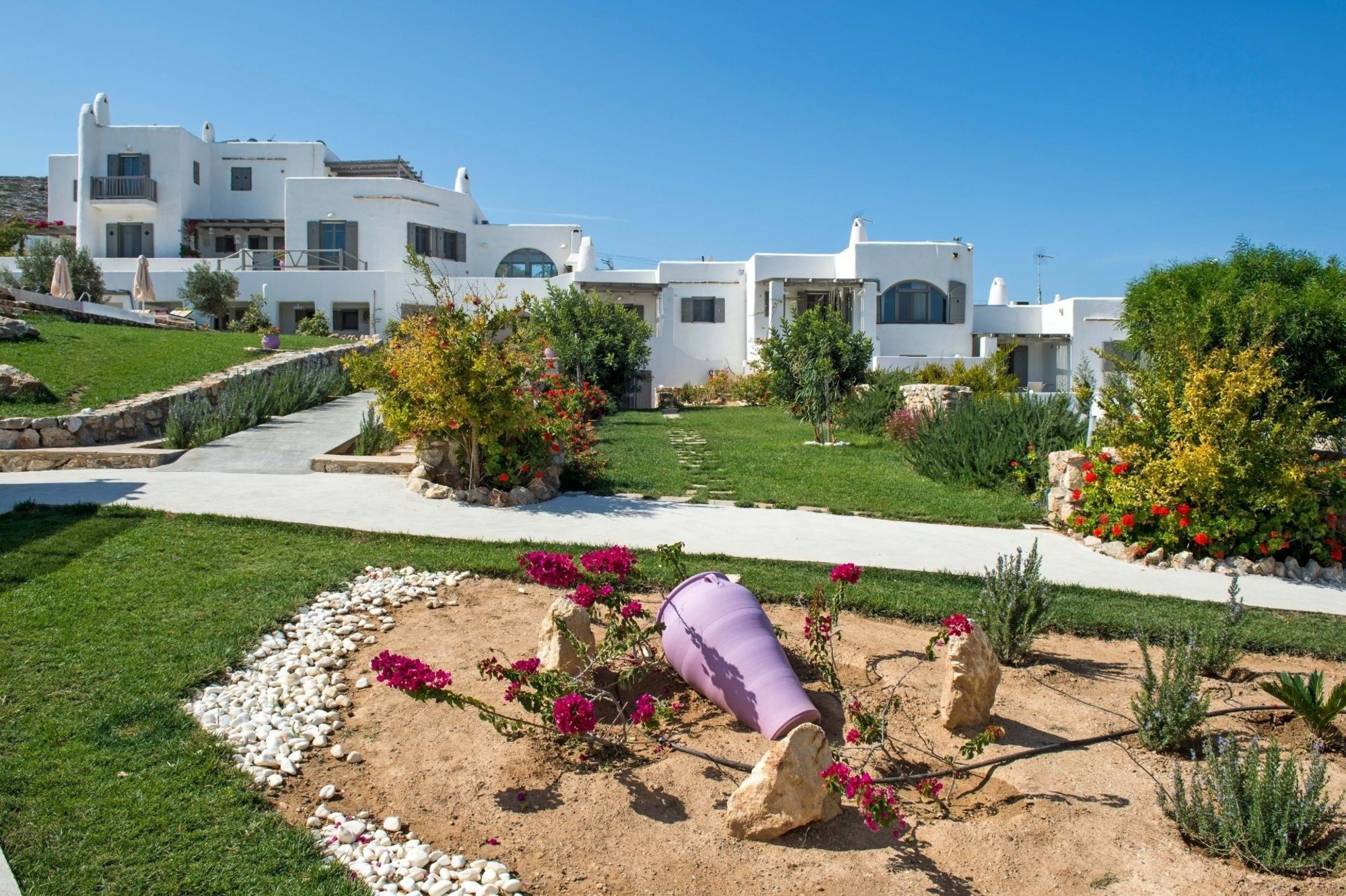 Фото Naoussa Hills Boutique Resort - Adults Only