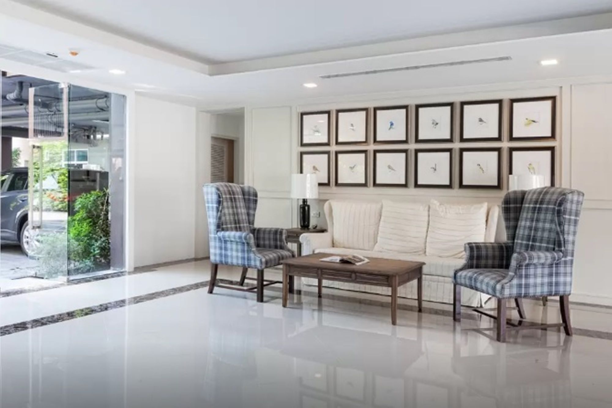 Фото Dlux Condominium