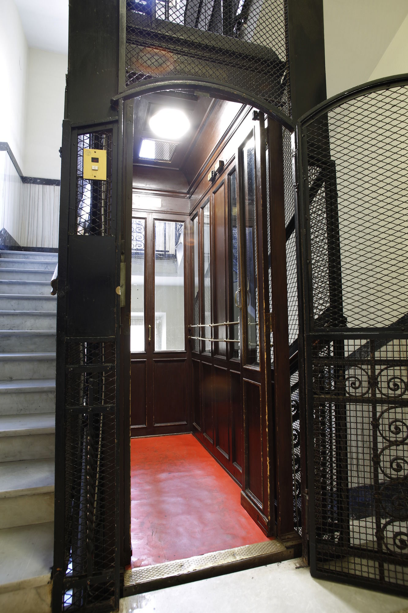 Фото Domus Castrense