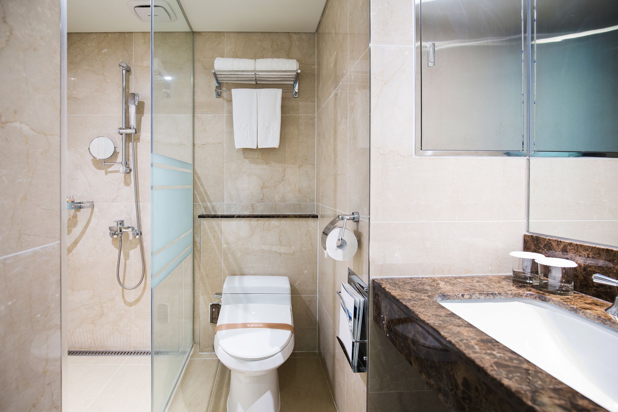 Фото Shin Shin Hotel Jeju Airport