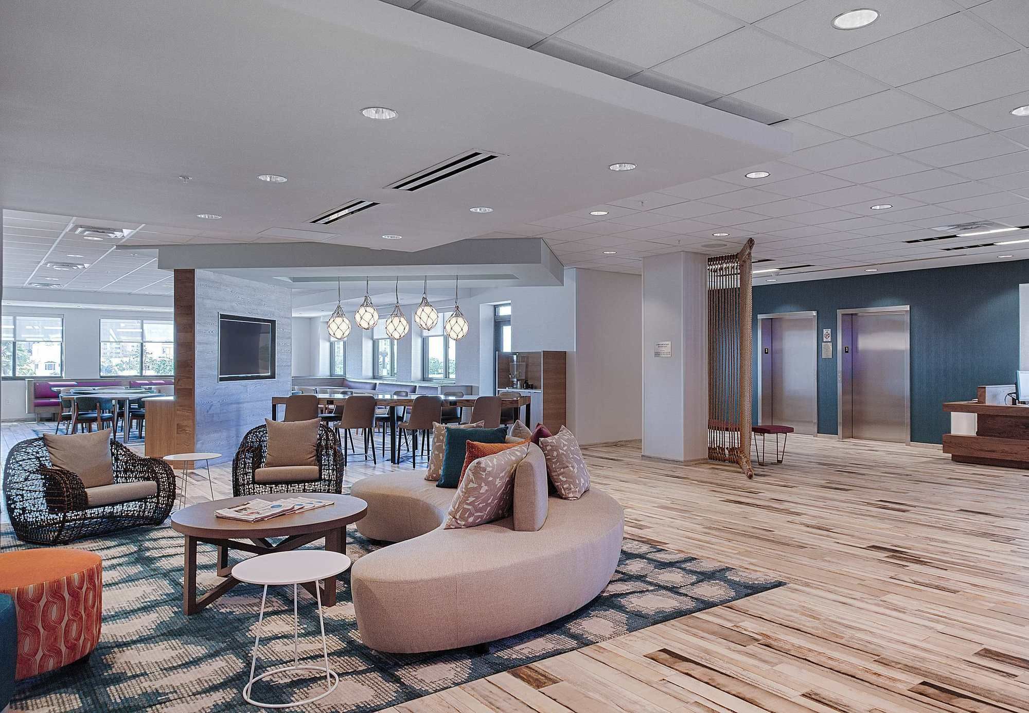 Фото Fairfield Inn & Suites by Marriott Clearwater Beach