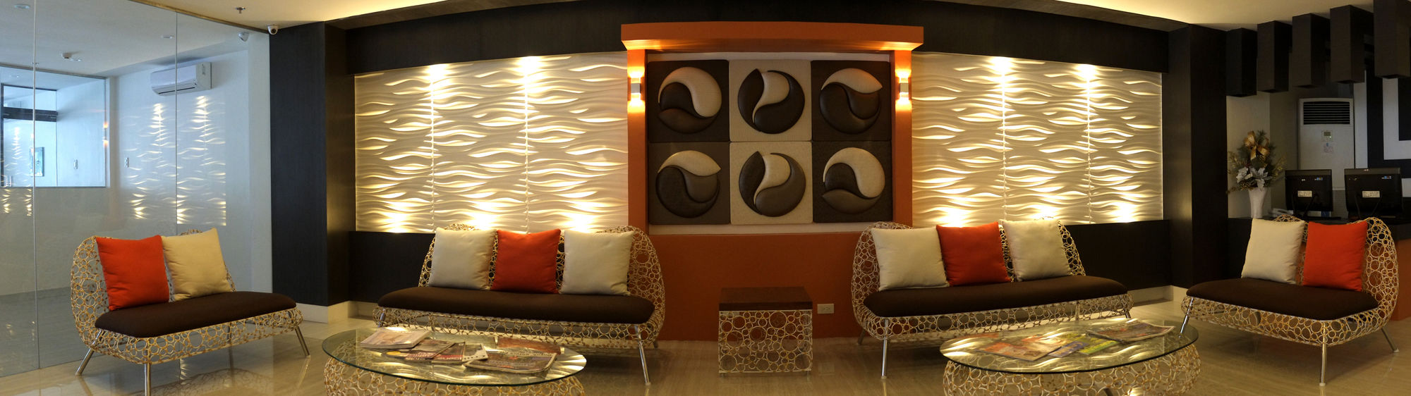 Фото Southpole Central Hotel