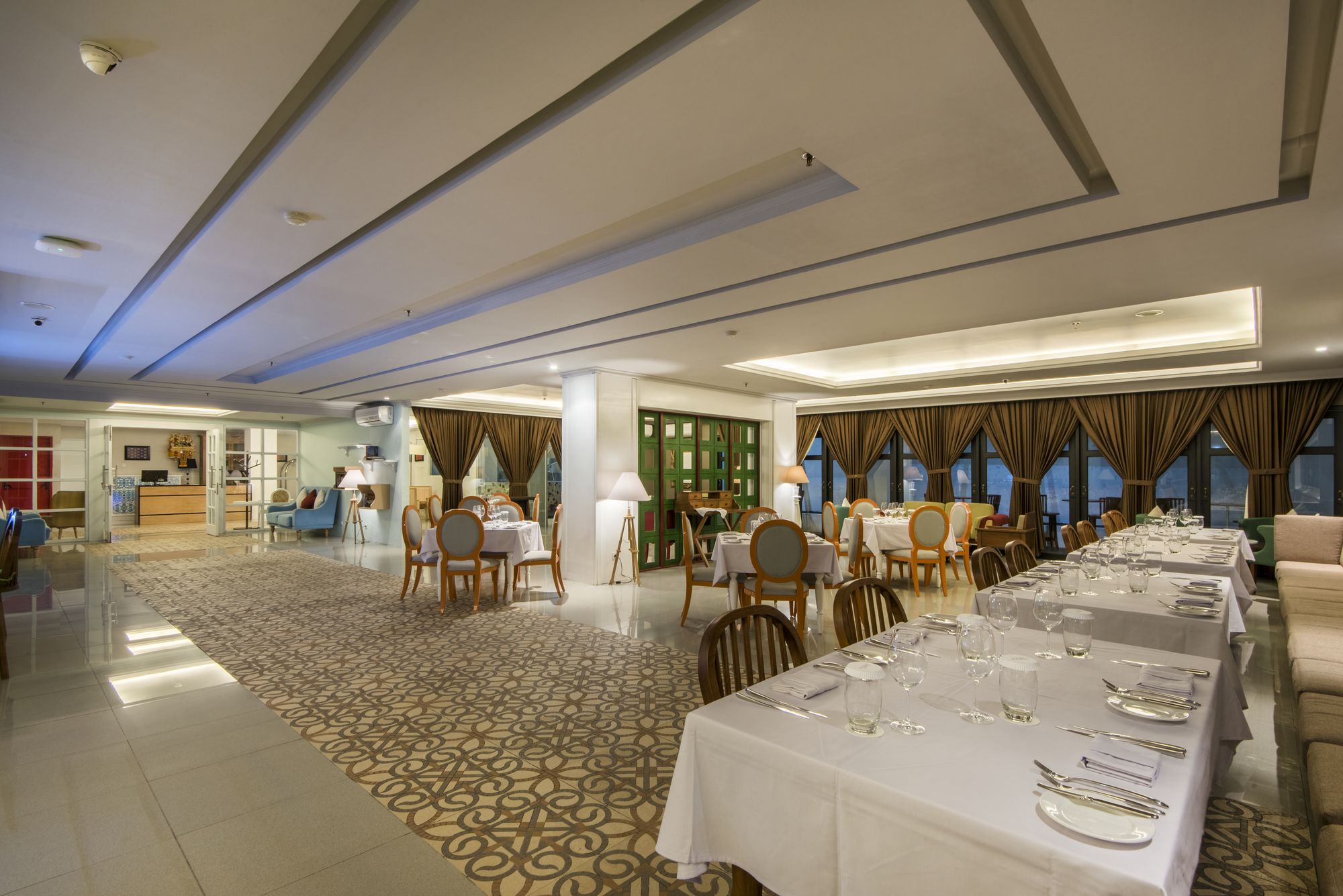 Фото Yan's House Hotel