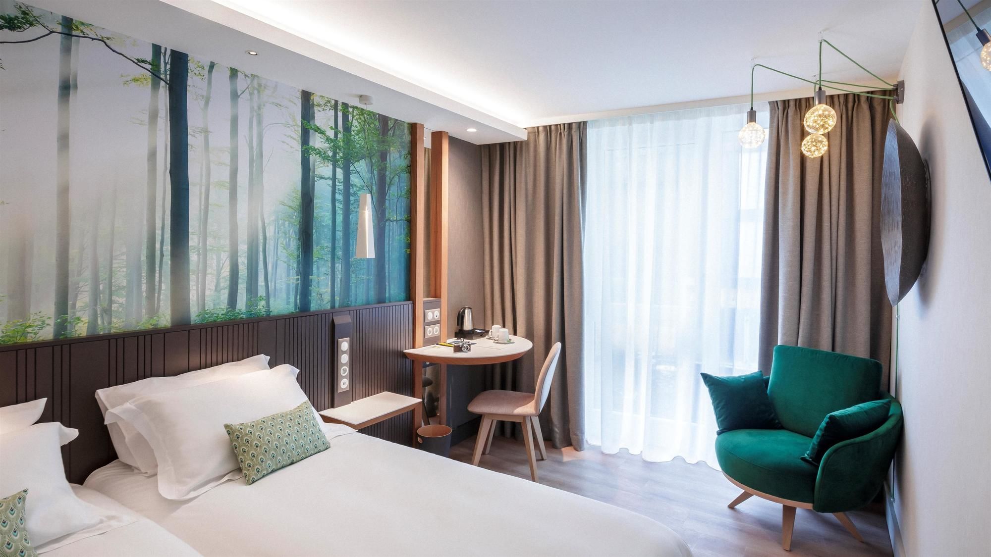 Фото Voco Strasbourg Centre The Garden, an Ihg Hotel