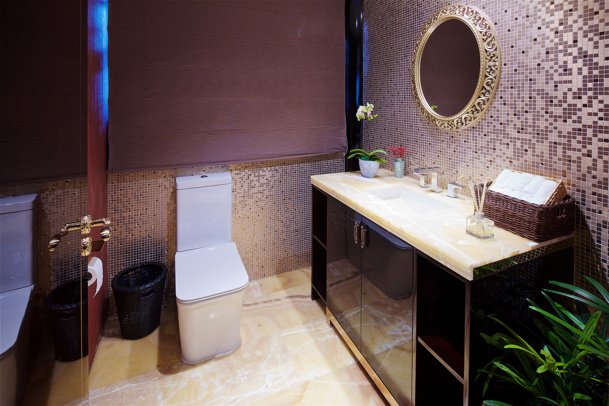 Фото Royal Garden Hotel Shanghai