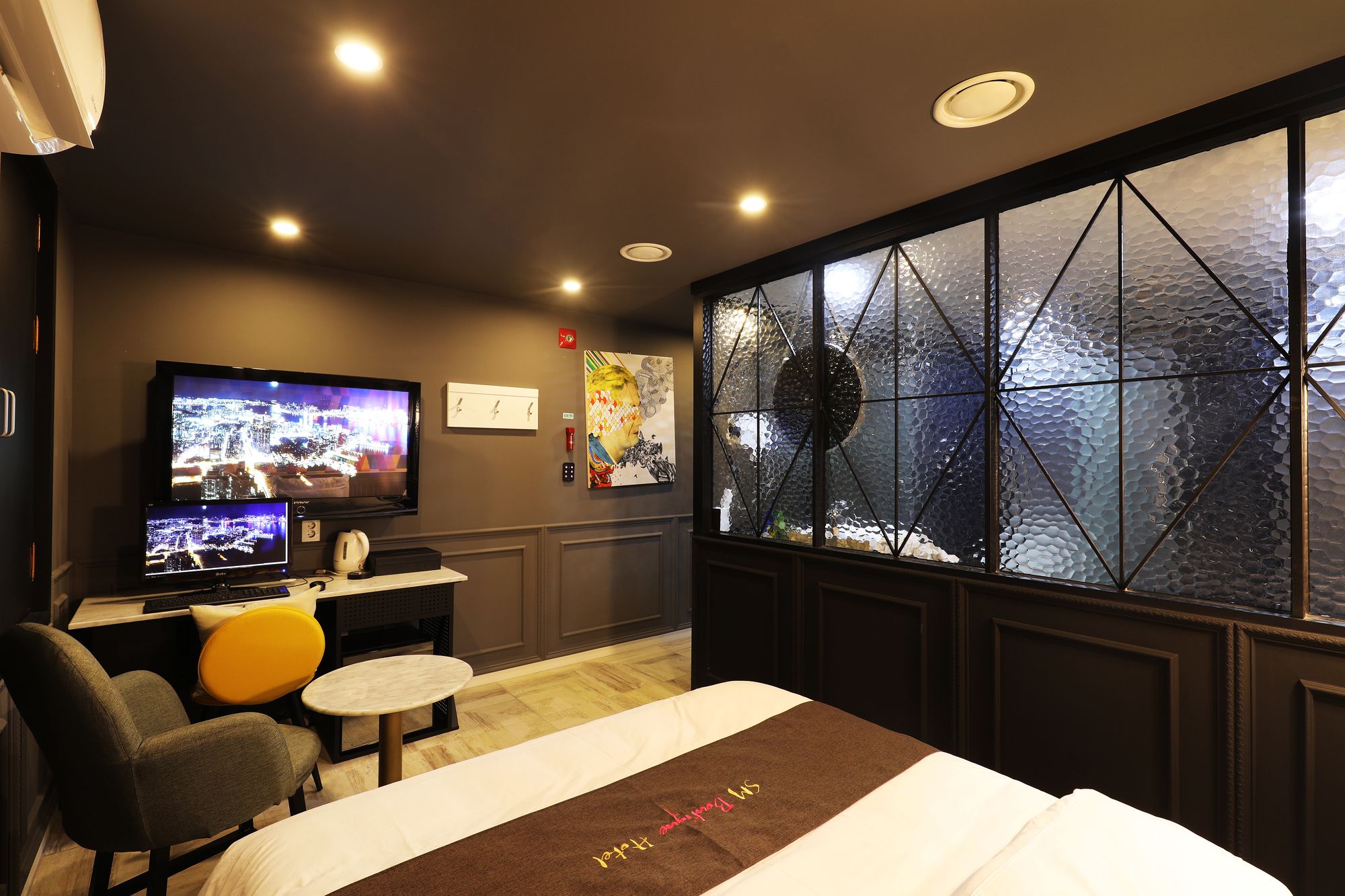 Фото SM Boutique Hotel