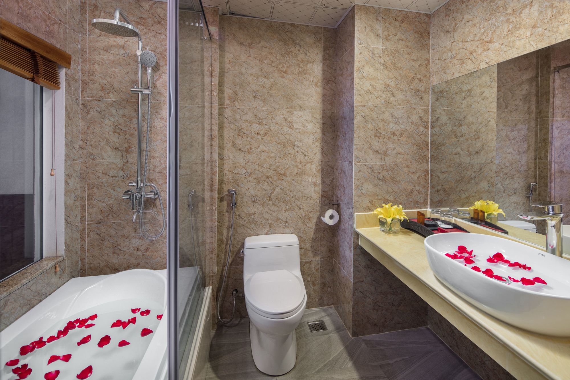 Фото Freesia Hotel