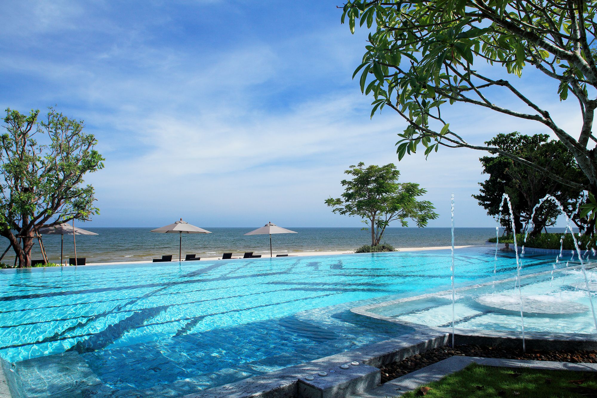Фото Baba Beach Club Hua Hin Luxury Pool Villa Hotel by Sri Panwa