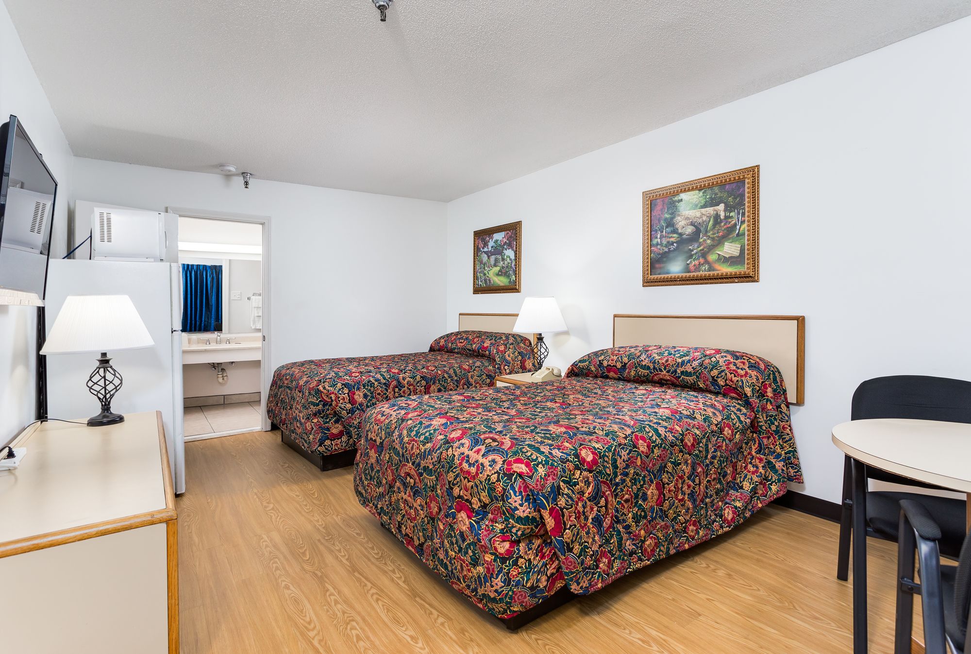 Фото Contempra Inn