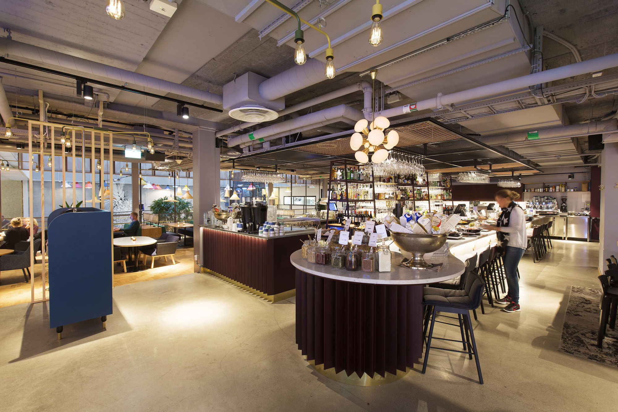 Фото Hotel With Urban Deli