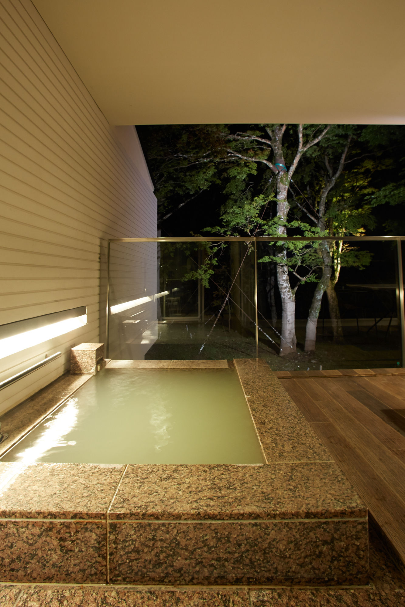 Фото Hakone Highland Hotel