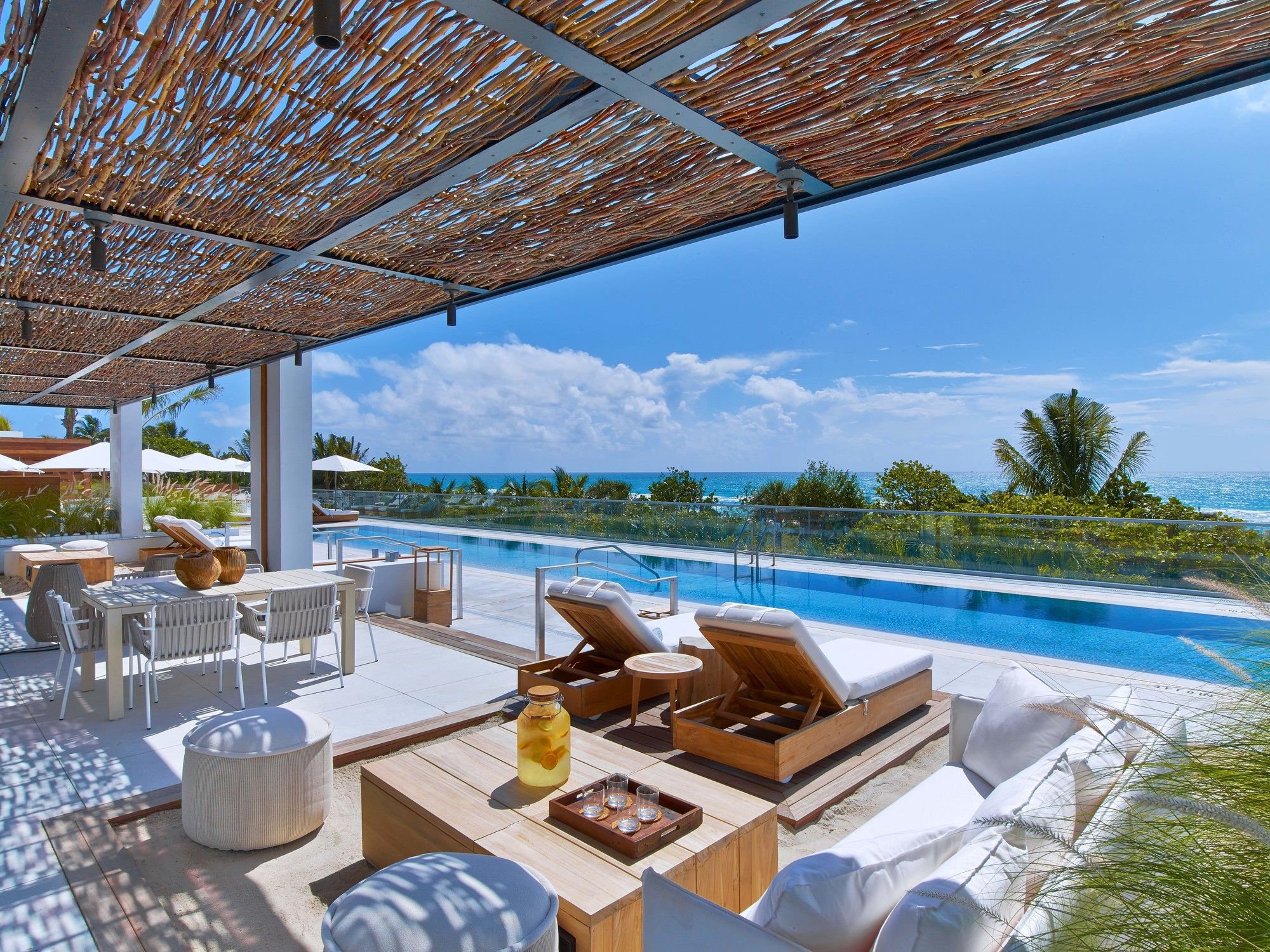 Фото The Retreat Collection at 1 Hotel & Homes South Beach