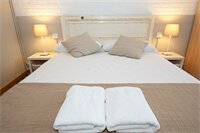 Фото Fuster Apartments by Aspasios