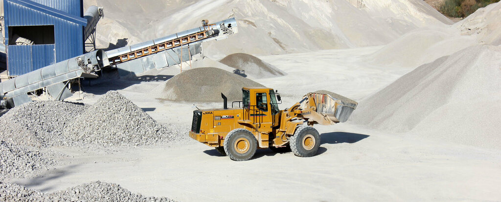 Natural resource extraction Ayhanlar Mining, Mersin, photo