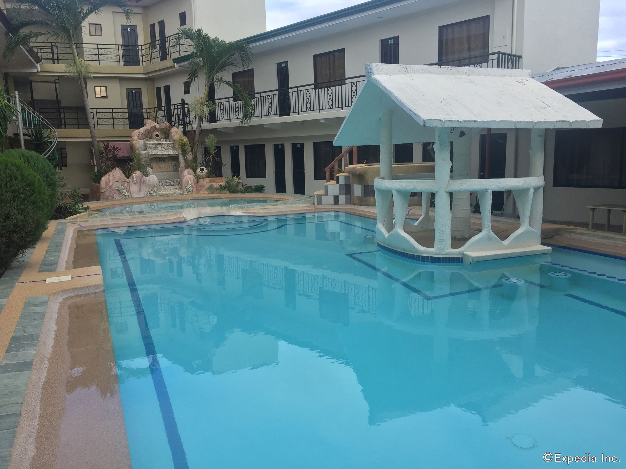 Фото Oyo 725 Richdel Resort Hotel