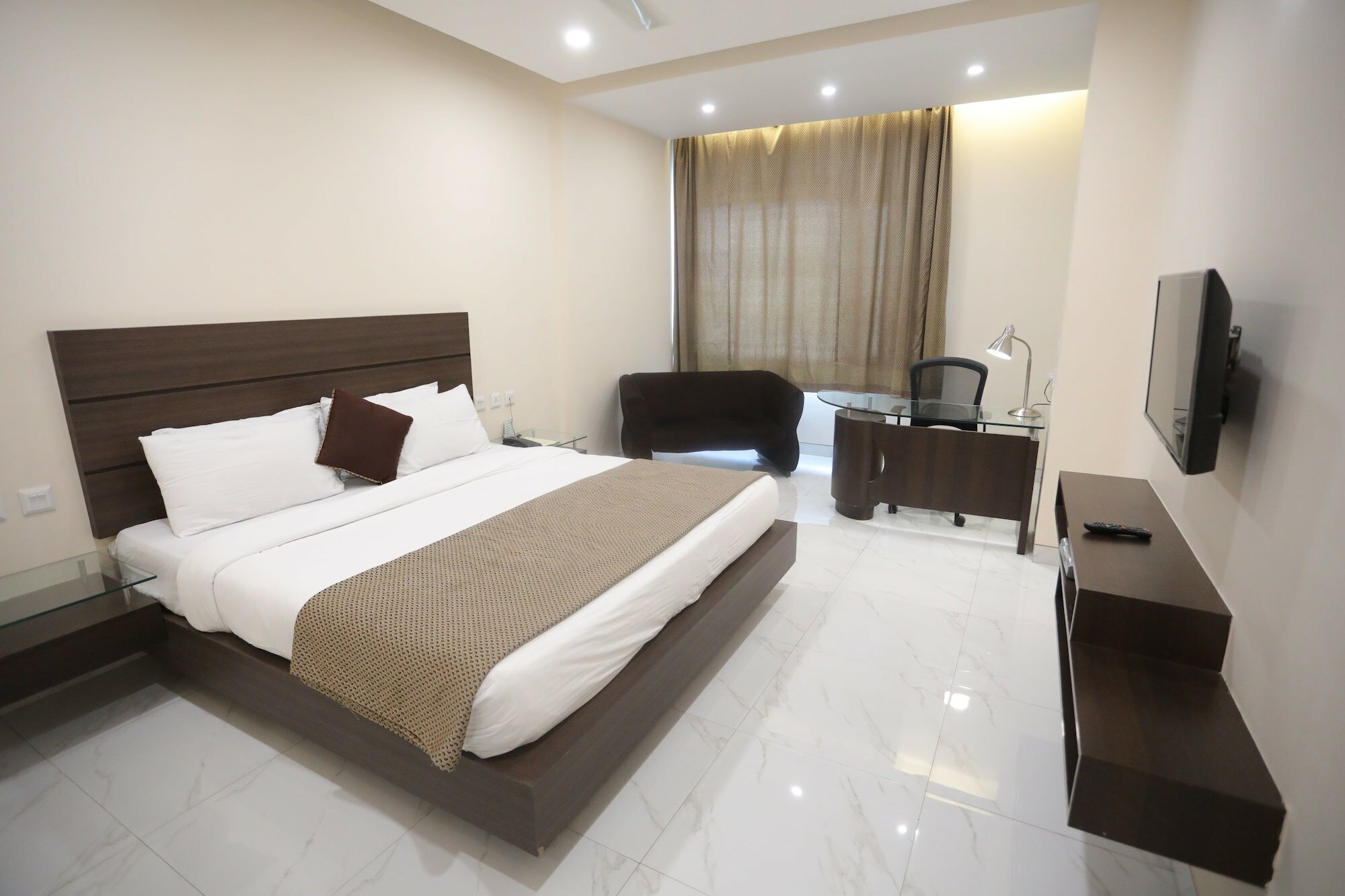 Фото Hotel Residency