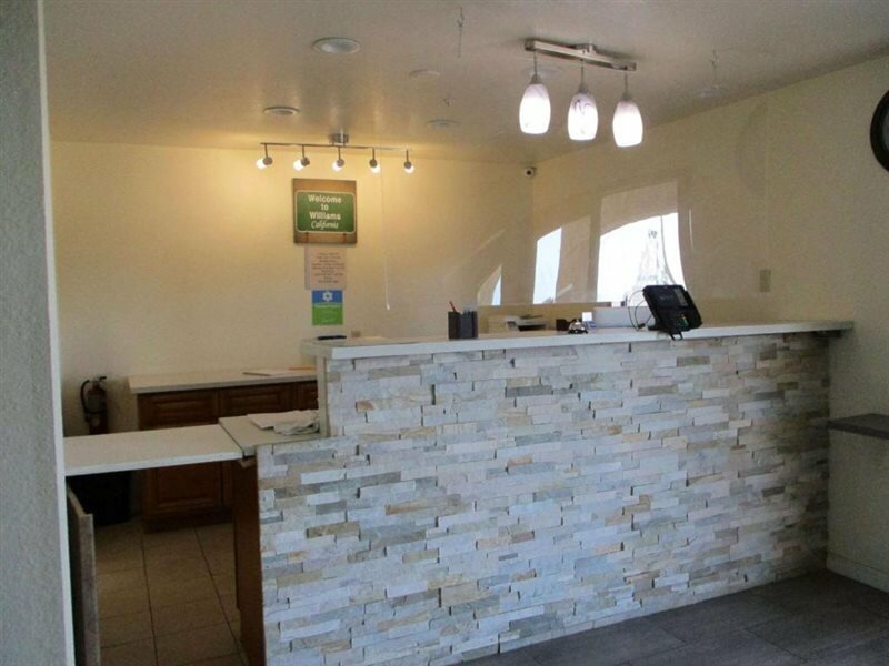 Фото SureStay Hotel by Best Western Williams