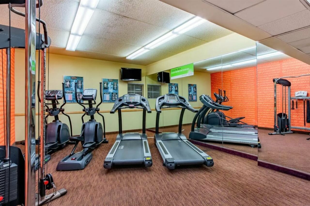 Фото La Quinta Inn & Suites by Wyndham Raleigh Crabtree