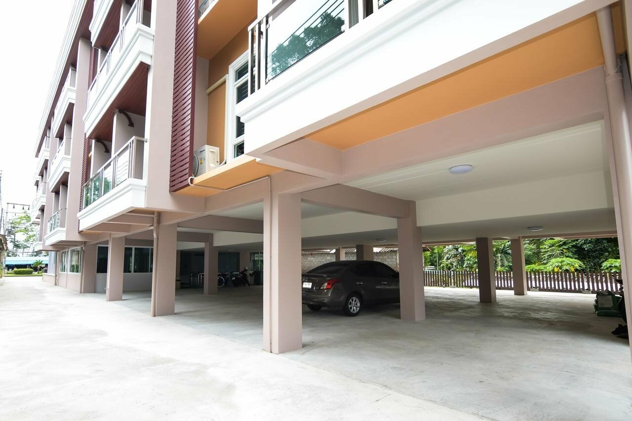 Фото Peak Boutique City Hotel