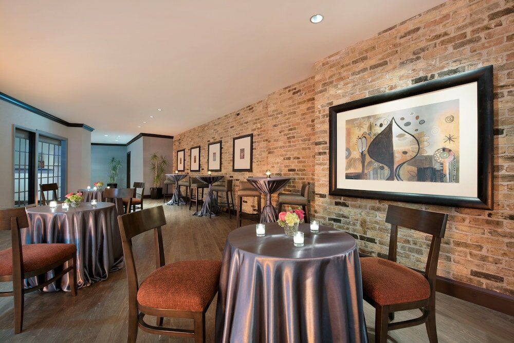 Фото Hilton Orrington Evanston